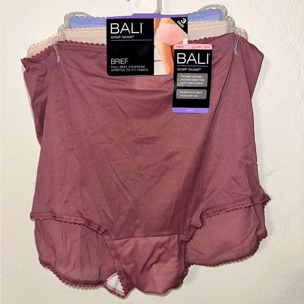 BALI. brief style full coverage stretch panties.